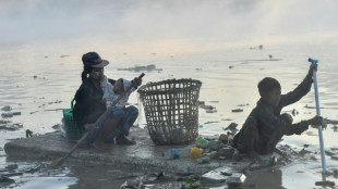 High-stakes talks to end plastic pollution resume