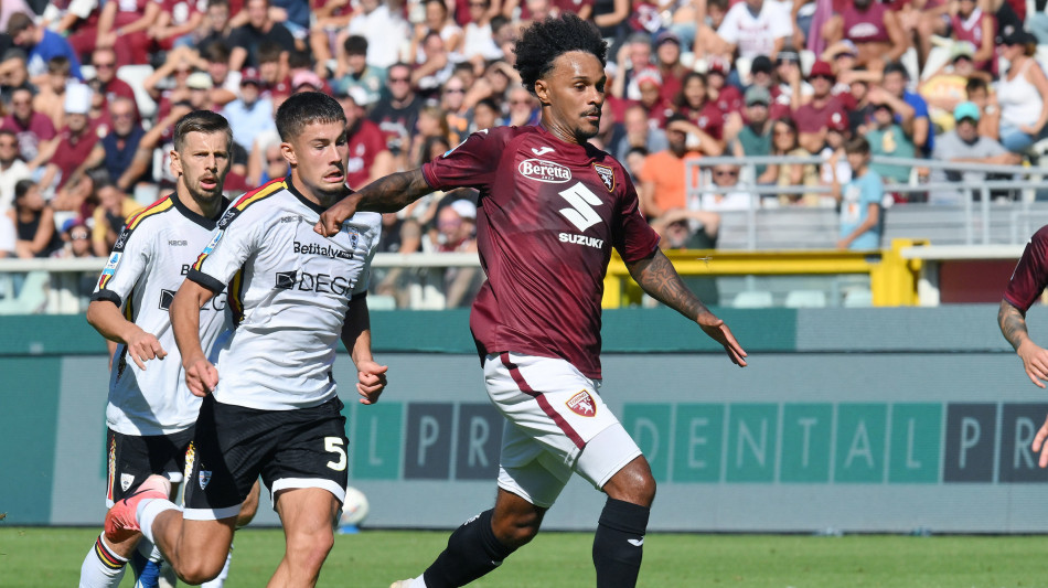 Calcio: Torino-Lecce 0-0