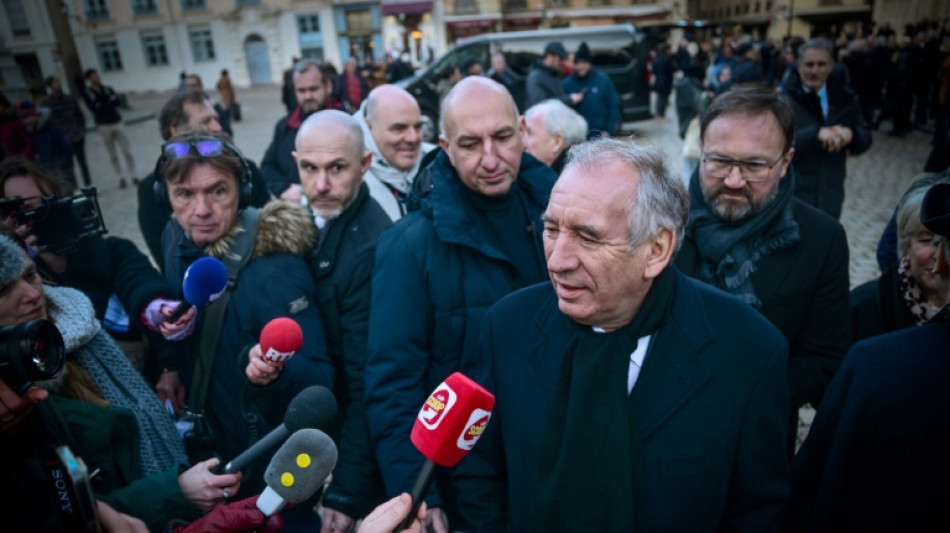 El nuevo primer ministro francés se enfrenta al primer momento clave para la supervivencia de su gobierno