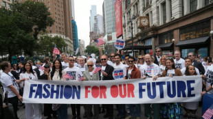 La Semana de la Moda en Nueva York abre con un llamado a votar de Jill Biden