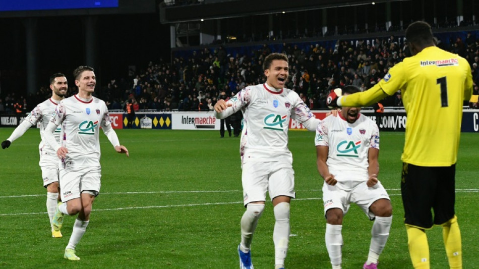 Clermont vence Metz nos pênaltis e avança na Copa da França