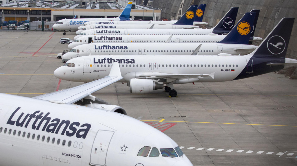 Lufthansa taglia utili e previsione flusso di cassa per il 2024