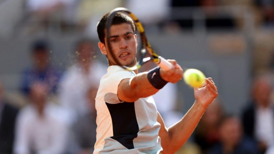 Tennis: Alcaraz bat Khachanov et rejoint le dernier carré à Hambourg