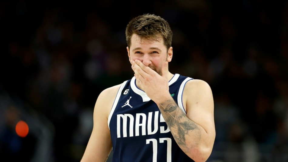 NBA: les Mavericks de Doncic brisent l'élan des Warriors