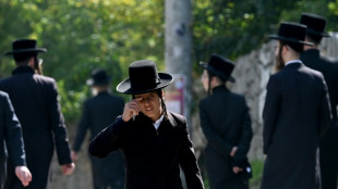 Tens of thousands of Jewish pilgrims in Ukraine despite war