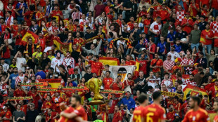España se desmelena ante Croacia y presenta su candidatura a la Eurocopa