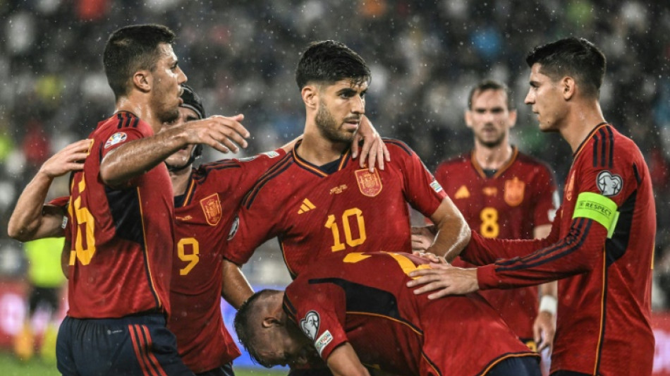 España llama a Ferran Torres y Yeremy Pino en lugar de los lesionados Asensio y Olmo