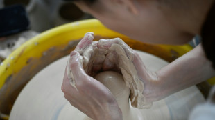 Chinese youths trade city-living for ceramics