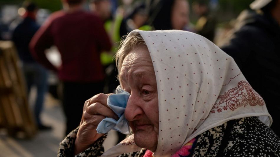 Civilians reach safety as Russia renews assault on Mariupol plant