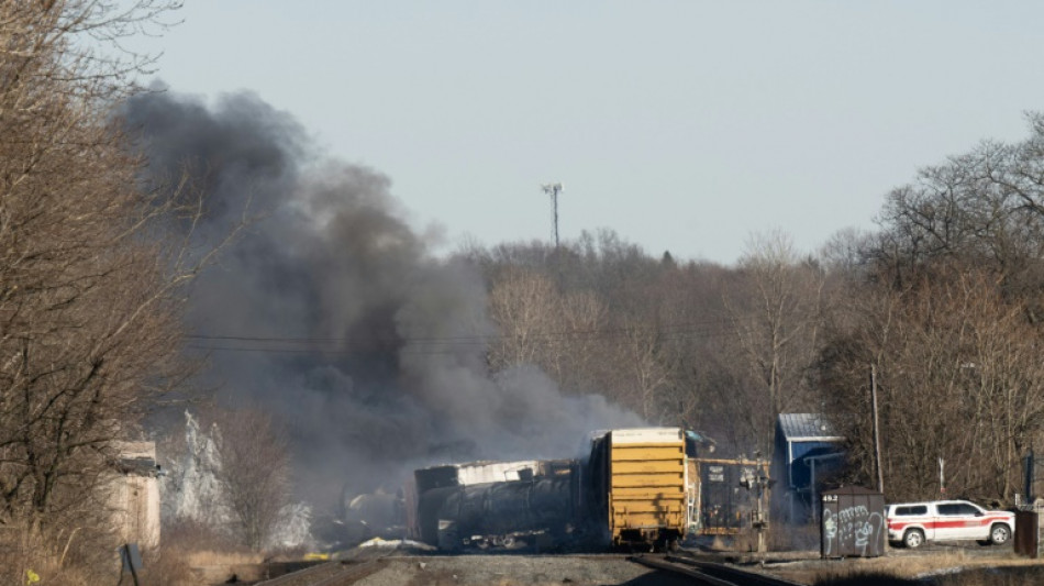 EEUU ordena a compañía ferroviaria pagar por limpieza de descarrilamiento tóxico