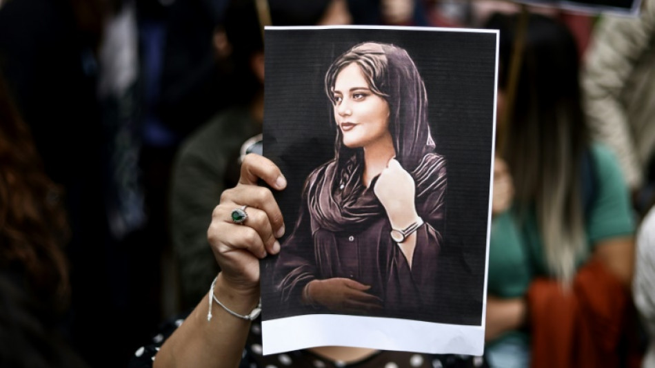 Fuerzas de seguridad disparan a manifestantes tras un homenaje a Mahsa Amini en Irán