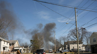 Alerte lmevée aux Etats-Unis après le déraillement d'un train de produits chimiques