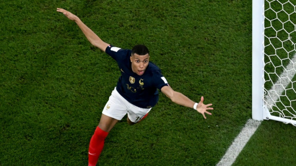 Mondial-2022: Un doublé de Mbappé contre le Danemark envoie la France en 8e