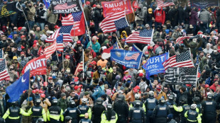 Acusados por el asalto al Capitolio de EEUU esperan un indulto de Trump