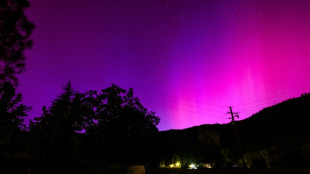 Nuits propices aux aurores boréales, en pleine tempête solaire