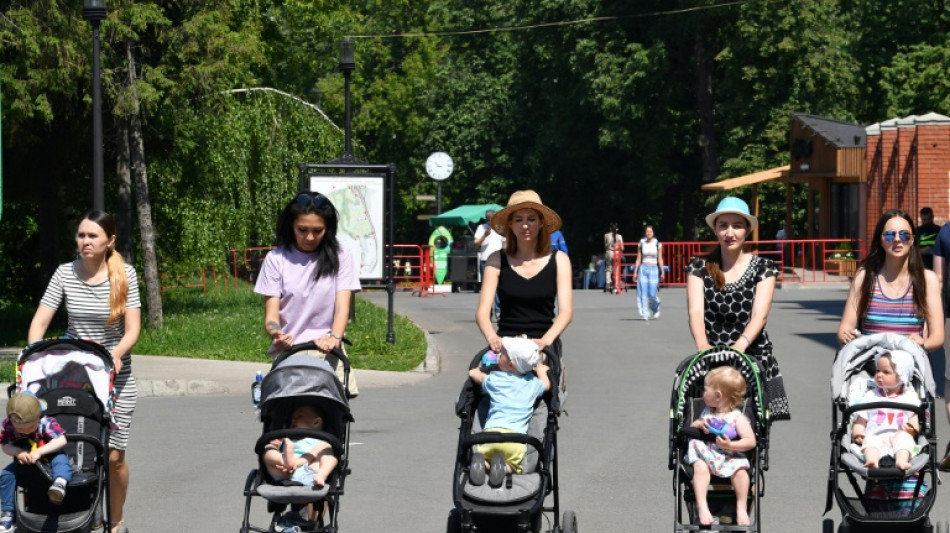 Russian MPs pass law banning 'propaganda' of childless lifestyles