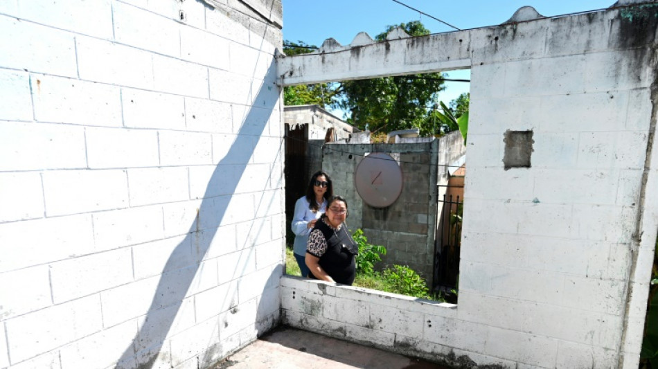 Joy as Salvador families recover homes from gang control