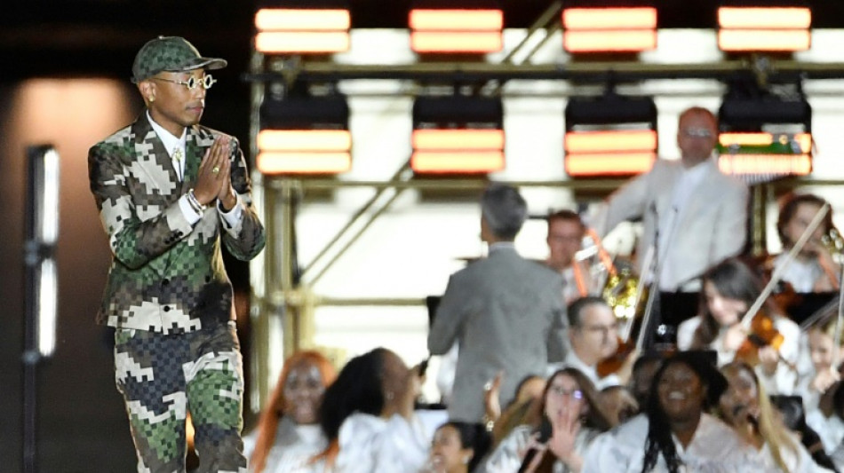 Esthétique militaire et damier pour la première de Pharrell Williams pour Vuitton