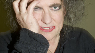 The Cure, esce A Fragile Thing che anticipa album in uscita