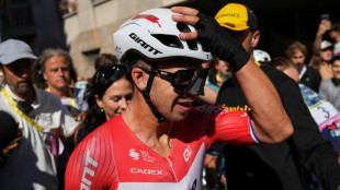 'Batman' Groenewegen sobrevuela en el esprint de 6ª etapa del Tour, susto para Pogacar