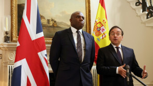 Los cancilleres español y británico buscan un acuerdo sobre Gibraltar en una reunión en Londres