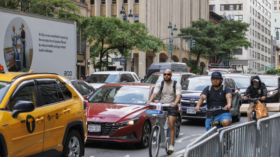 A New York scatta la 'tassa sul traffico', 9 dollari al giorno