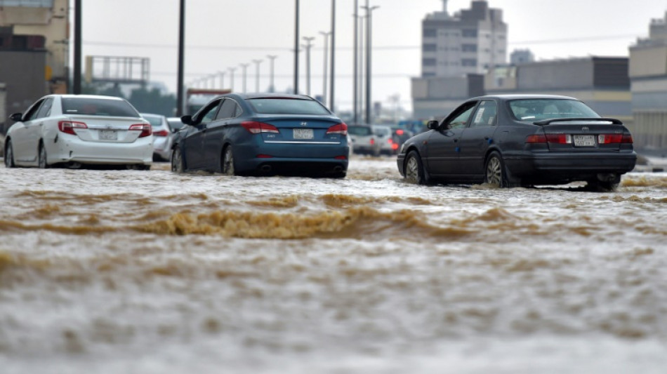 El camino a La Meca, cerrado por lluvias torrenciales en Arabia Saudita