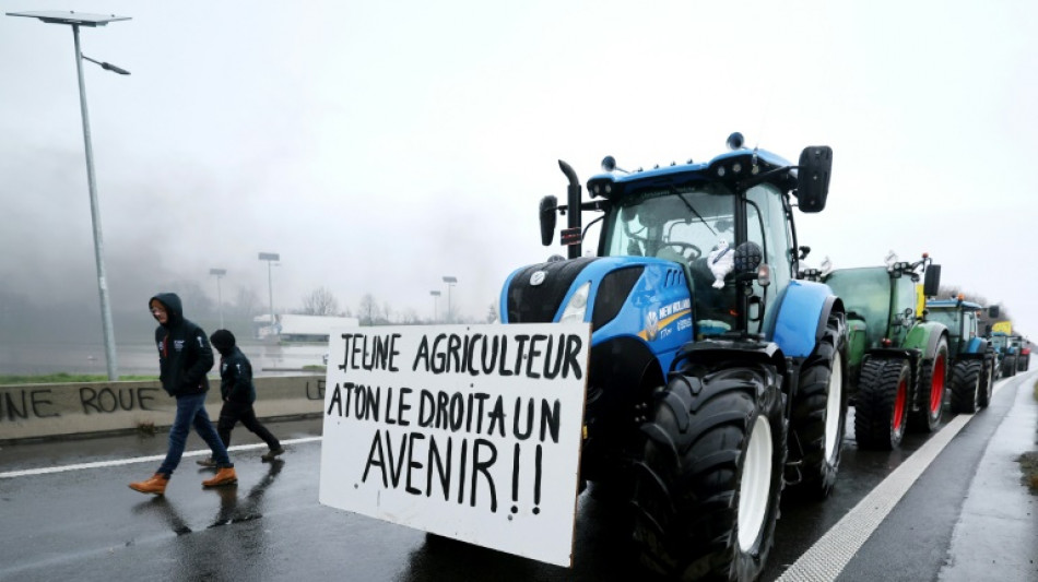 Nord: autoroute coupée après une mobilisation d'agriculteurs français et belges