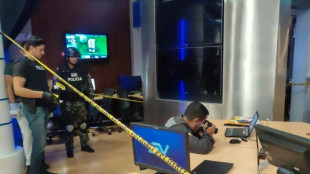 Three Ecuador TV stations receive letter bombs, one explodes