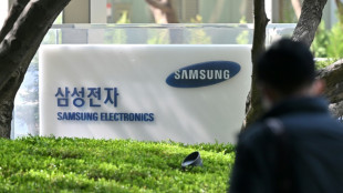 Samsung Electronics logs worst quarterly earnings in 14 years