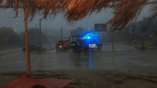 3 dead, 8 missing after Hurricane Agatha hits Mexico

provoca daños en carreteras en la costa del Pacífico mexicano