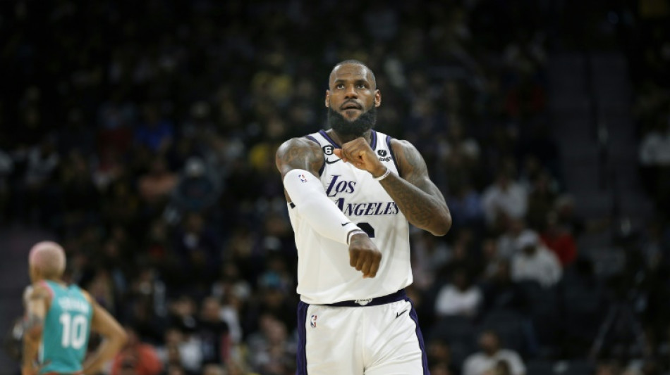 NBA: James brille lors de la seconde victoire consécutive des Lakers à San Antonio