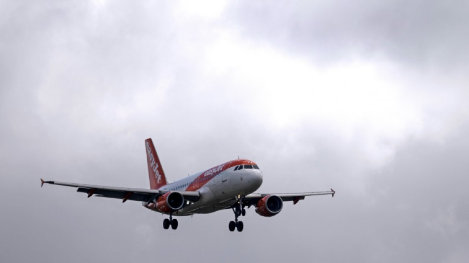 Easyjet warns of another annual loss