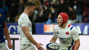 Tournoi des six nations: les Bleus devant de justesse contre l'Italie à la mi-temps