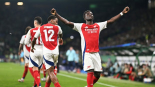 Arsenal crush Sporting in Champions League to extend revival