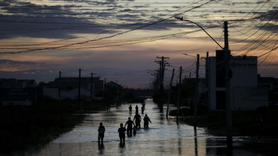 El gobierno de Lula promete 10.000 millones de dólares para reconstruir una región devastada en Brasil