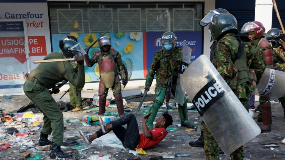 Kenya: Ruto promet de réprimer "l'anarchie" après les manifestations meurtrières