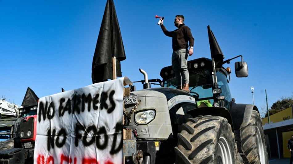 Hundreds of farmers protest at Greek agriculture fair