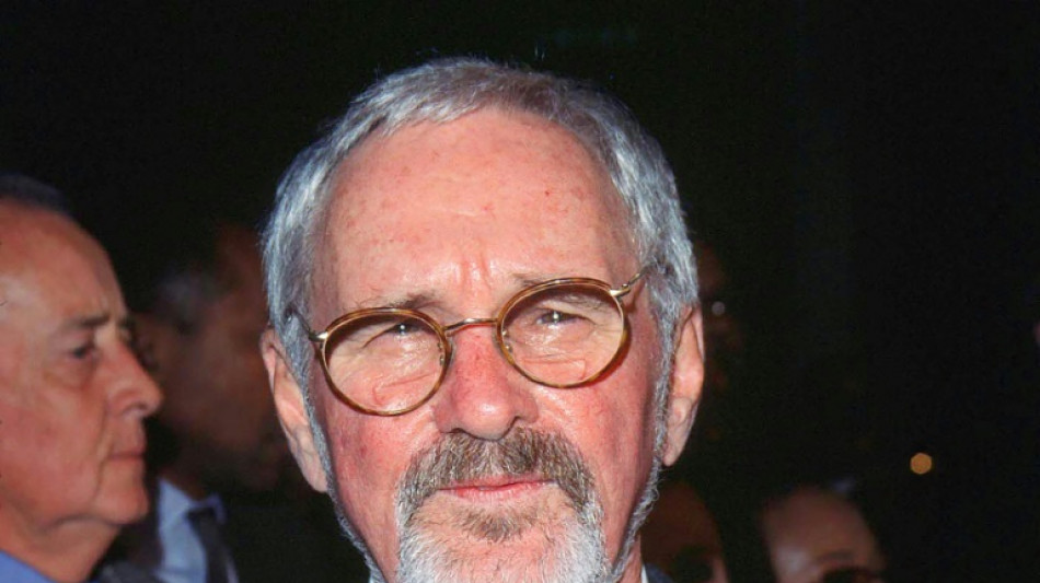 Muere Norman Jewison, director de "Hechizo de luna" y "Al calor de la noche"