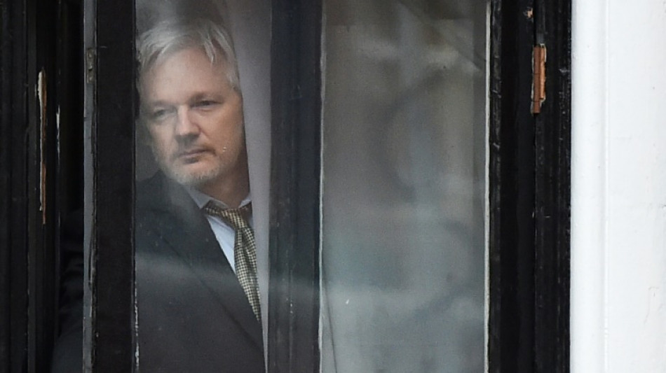 Julian Assange se marie en prison avec son ancienne avocate