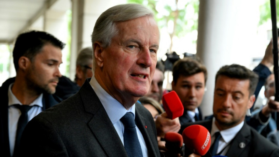 Barnier promet un gouvernement pour la semaine prochaine, les LR au portillon