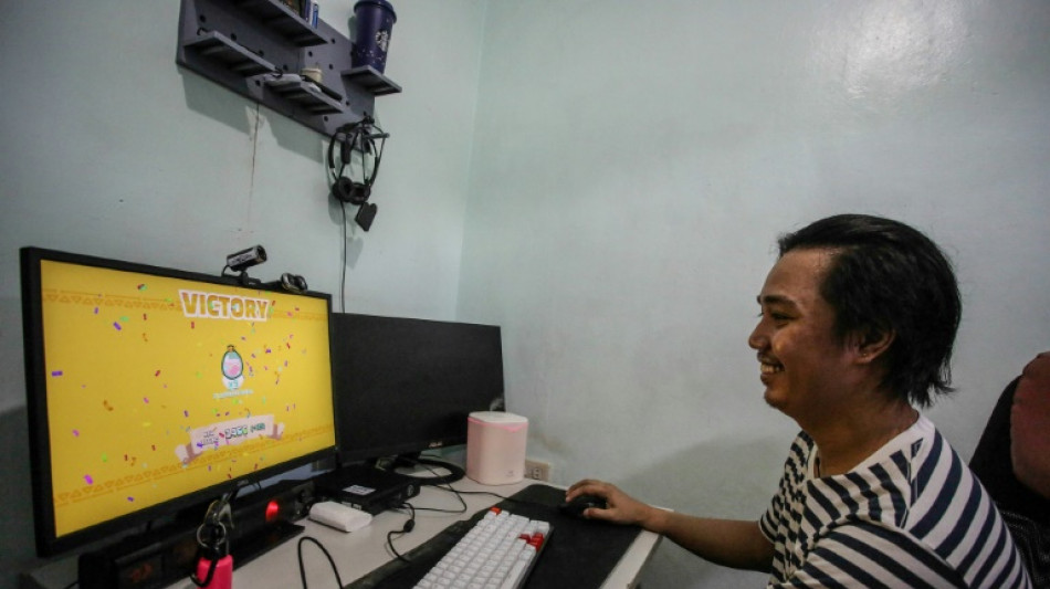 ¿Dinero gratis o estafa? Filipinos ganan dinero por jugar en internet