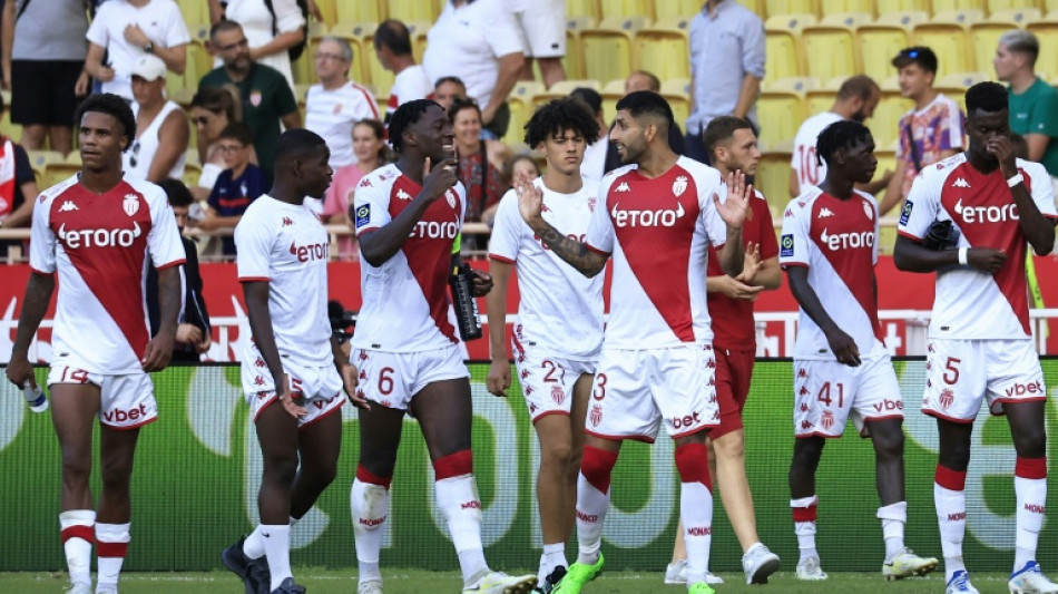 Ligue 1: à dix et combatif, Monaco arrache le nul contre Rennes