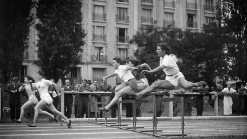 Il y a un siècle, les premiers JO féminins: les femmes enfin en piste