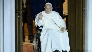 Drame des pensionnats: le pape en route pour un "pèlerinage pénitentiel" au Canada