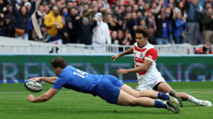 Rugby: les Bleus finissent sur une bonne note