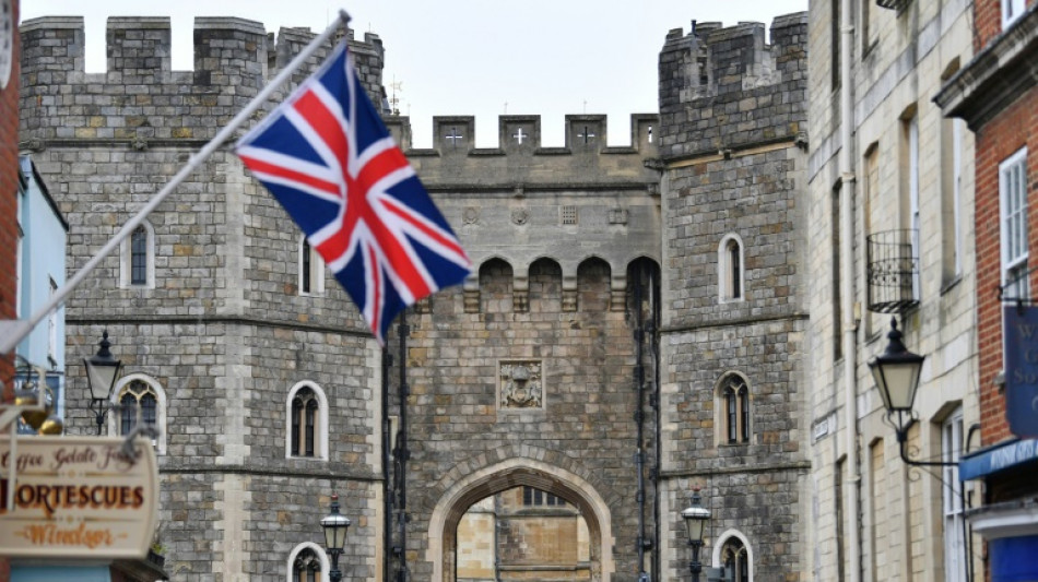 Cancelan una recepción diplomática de Isabel II prevista para el miércoles