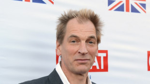 Grupos de rescate buscan al actor Julian Sands desaparecido en montañas de California 