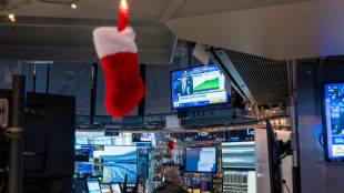 Stock markets mixed as trading year nears end