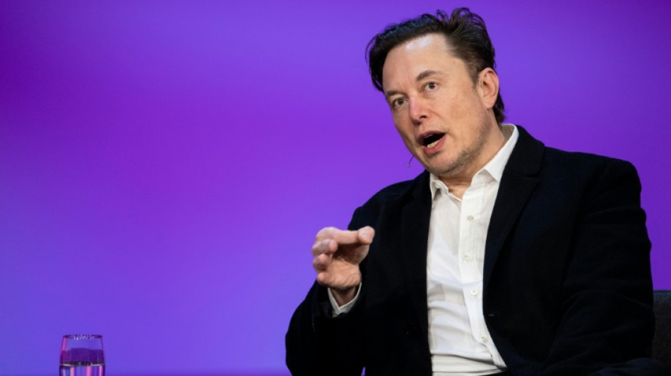 Musk suma acusación de exjefe de seguridad para cancelar acuerdo de compra de Twitter